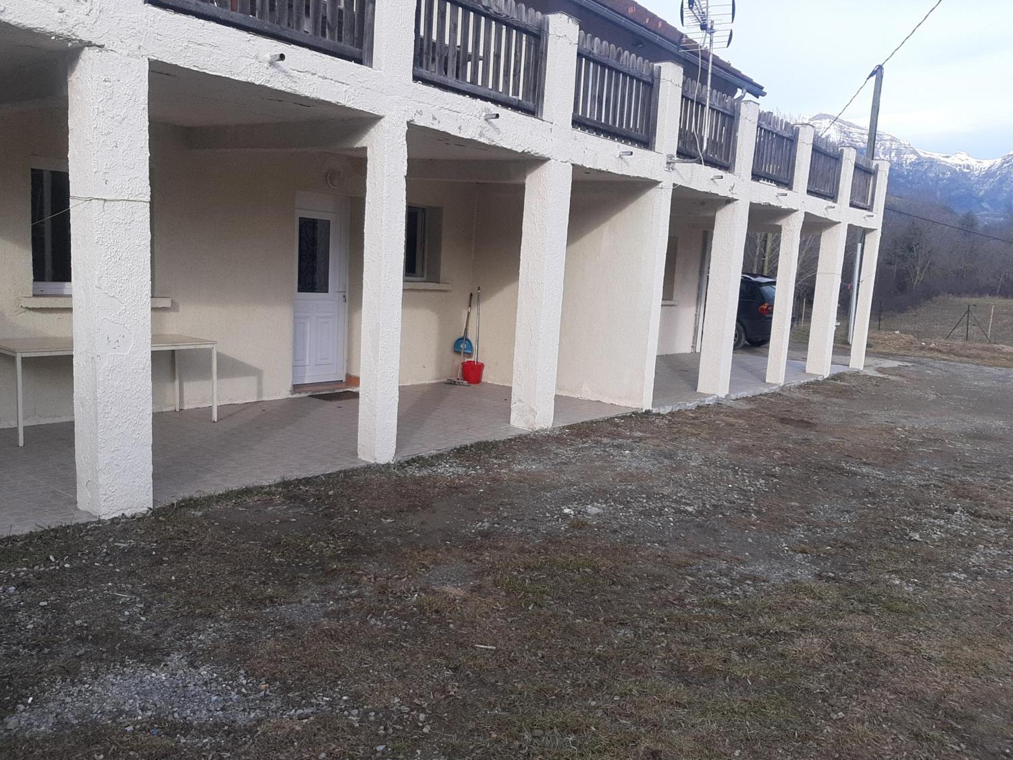 Gogo Location 1 Apartment Forest-Saint-Julien ภายนอก รูปภาพ
