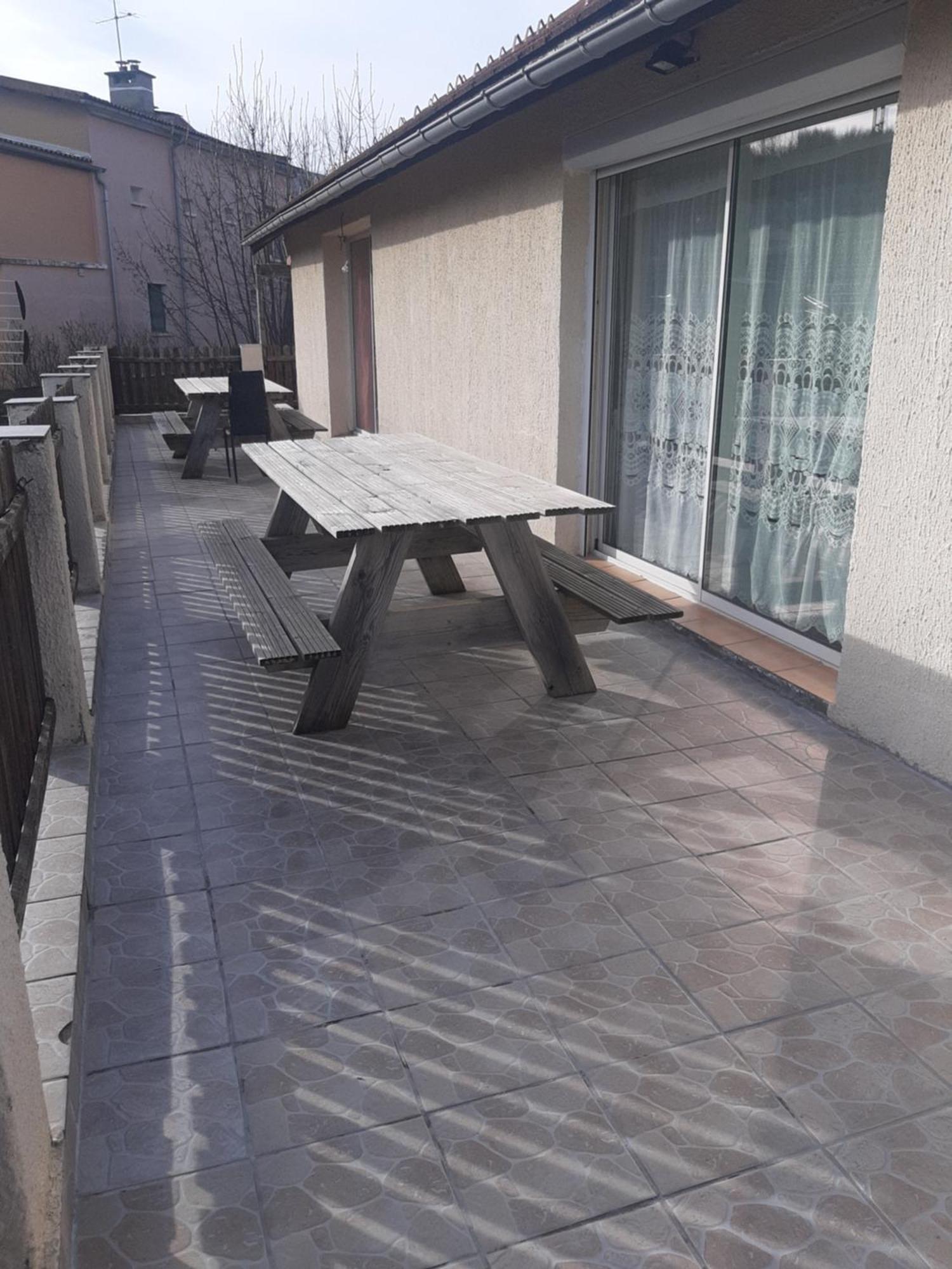 Gogo Location 1 Apartment Forest-Saint-Julien ภายนอก รูปภาพ