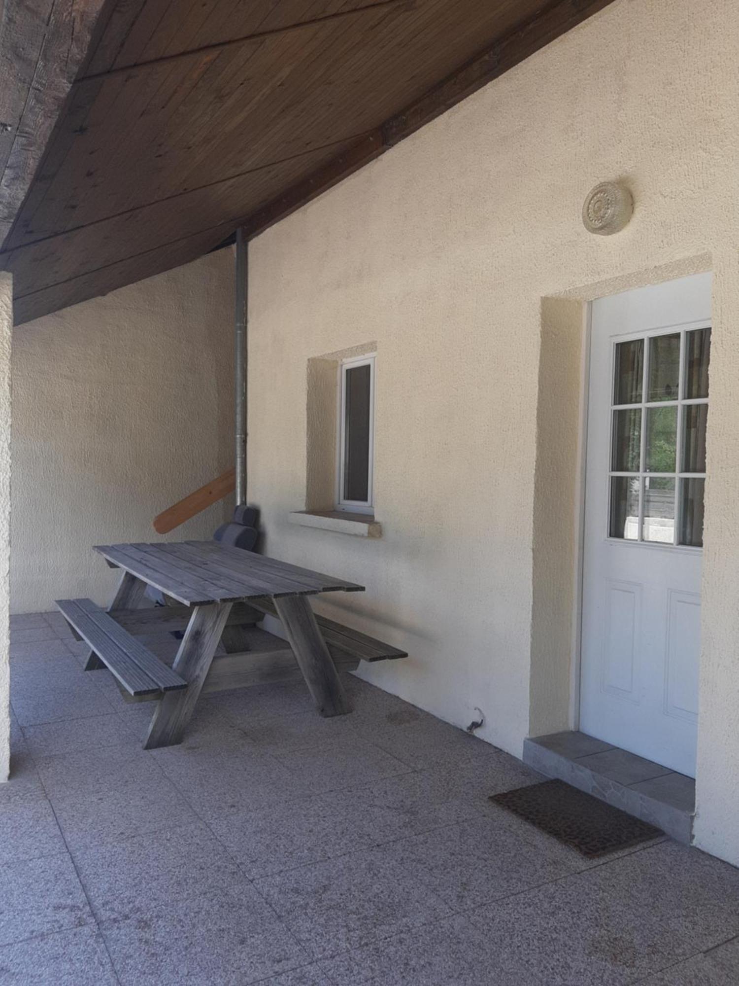 Gogo Location 1 Apartment Forest-Saint-Julien ภายนอก รูปภาพ