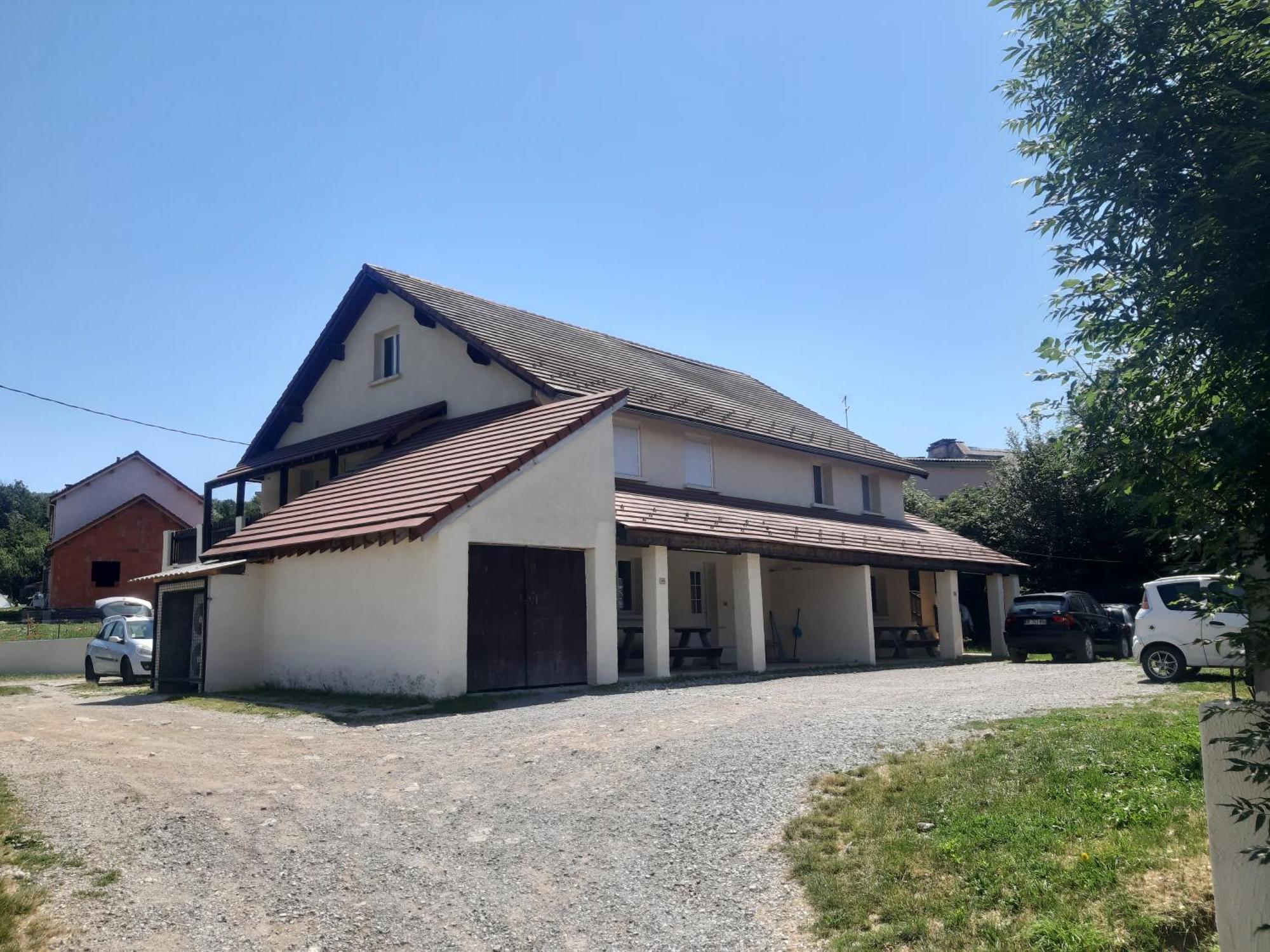 Gogo Location 1 Apartment Forest-Saint-Julien ภายนอก รูปภาพ
