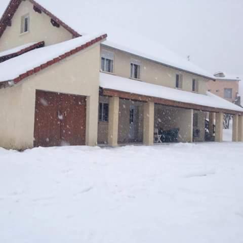 Gogo Location 1 Apartment Forest-Saint-Julien ภายนอก รูปภาพ